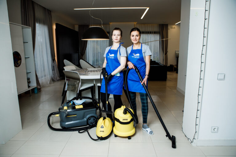 Can I Leave My Hotel Room Dirty? A Polished Guide to Hotel Etiquette