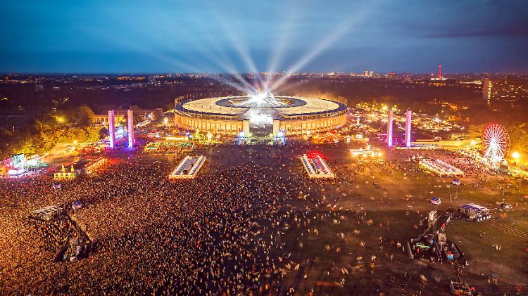 Unveiling Germany's Enchanting Seasonal Festivals: What to See, Do, and Experience in 2025