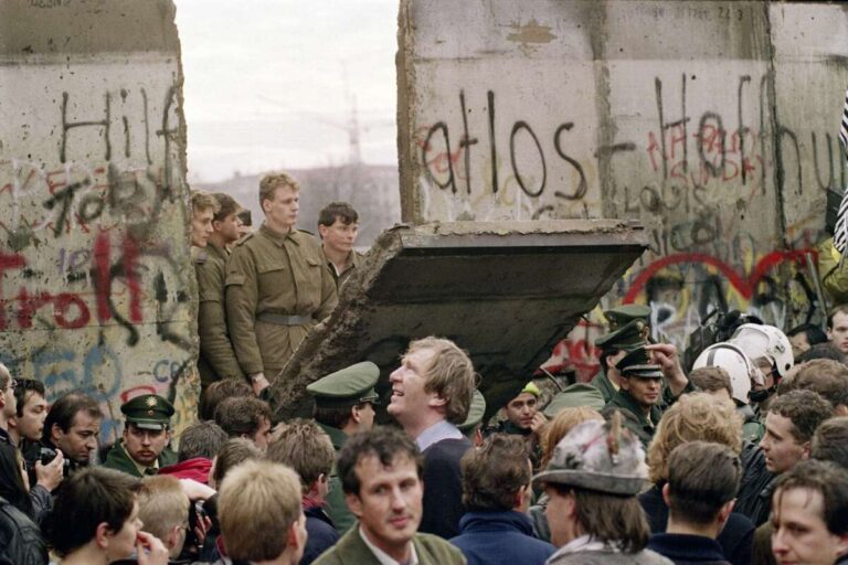 Unveiling the Hidden World of Russian-Speaking Expats in Berlin: Your Essential Guide