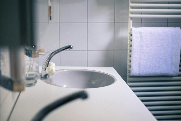 Wie Sie die beste Badreinigung in Berlin wählen: Ein umfassender Leitfaden